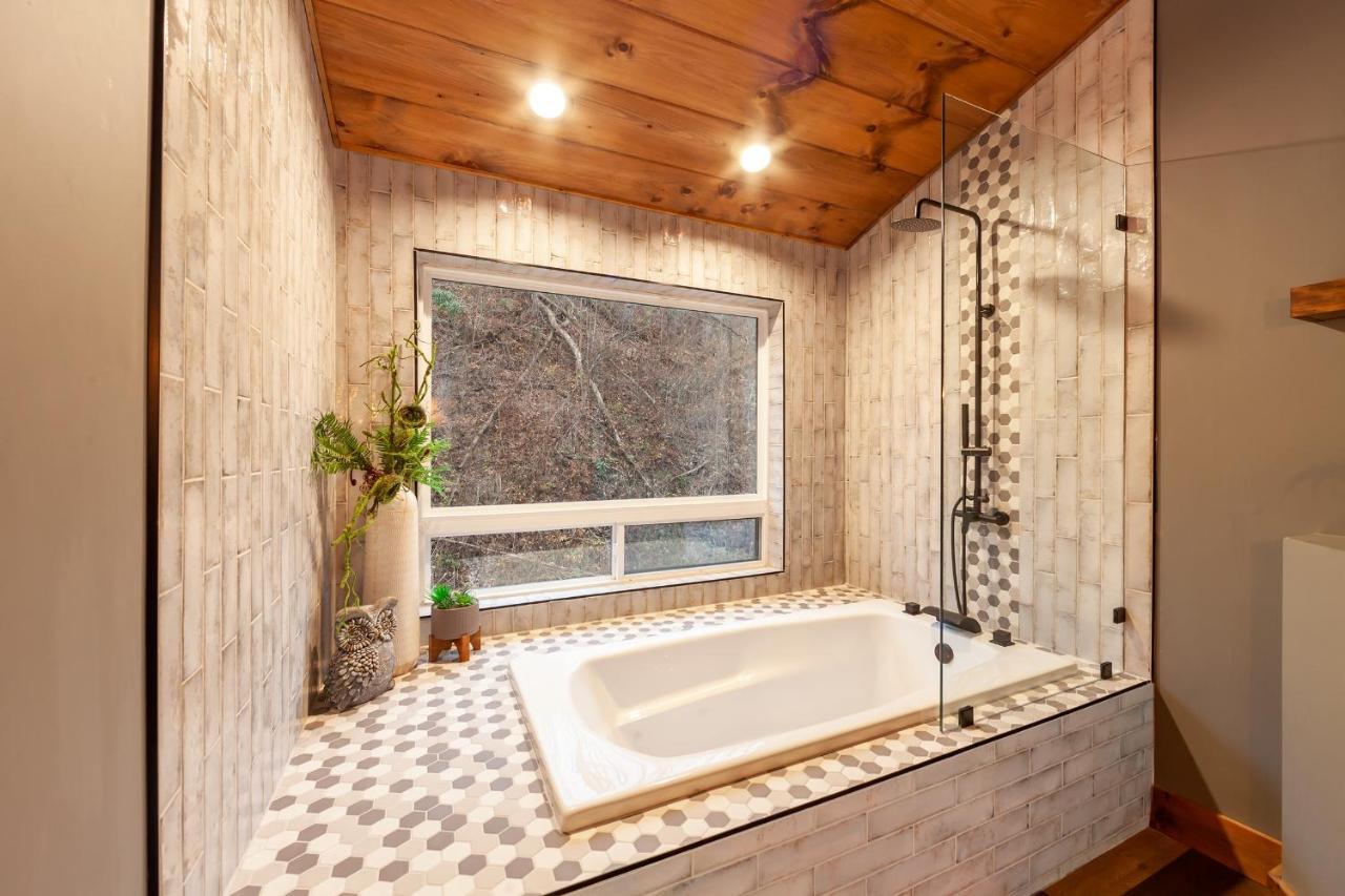 Night Owl Cabin Villa Gatlinburg Esterno foto